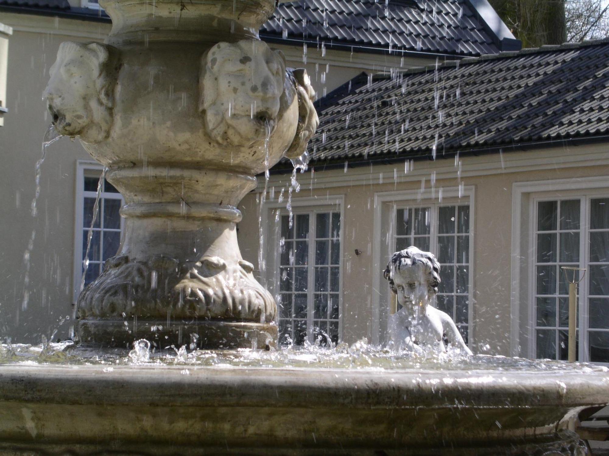 Palac Runowo Runowo Krajeńskie Exterior foto
